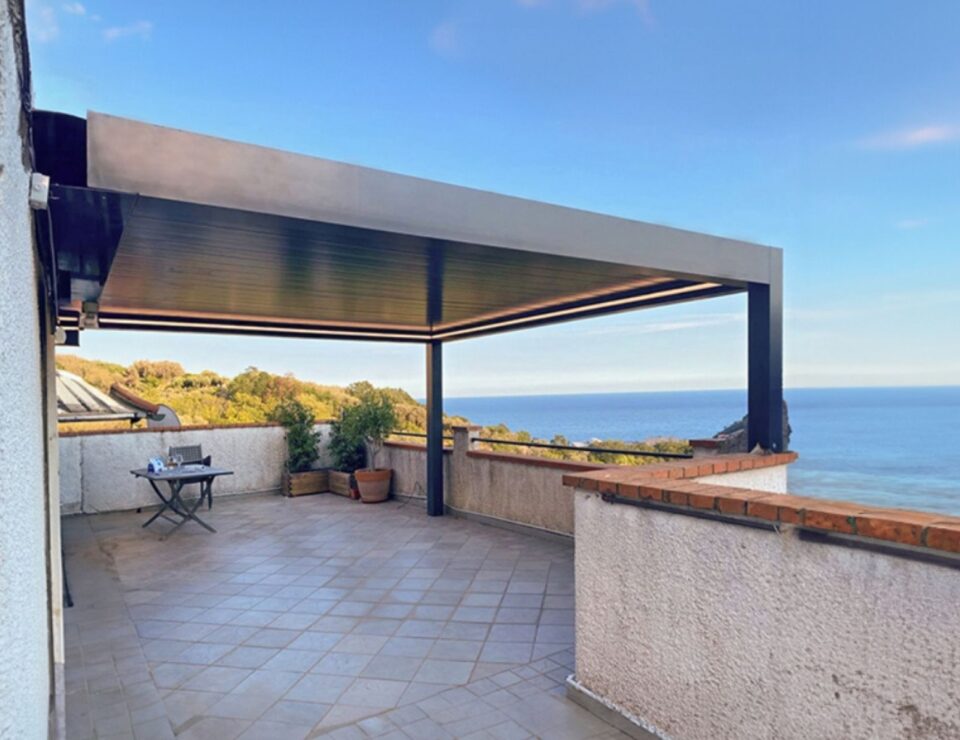 Pergola bioclimatica orientabile gallery